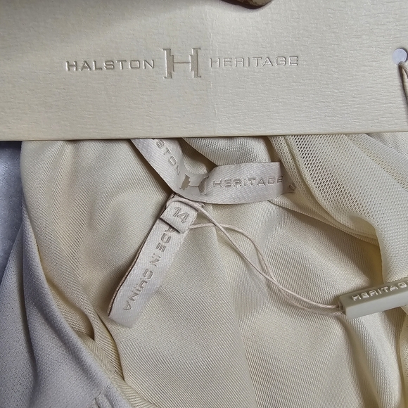 Halston Heritage Sleeve Dress With Sheer Contrast and Side Leg Slit Size 14 New - Picture 15 of 16